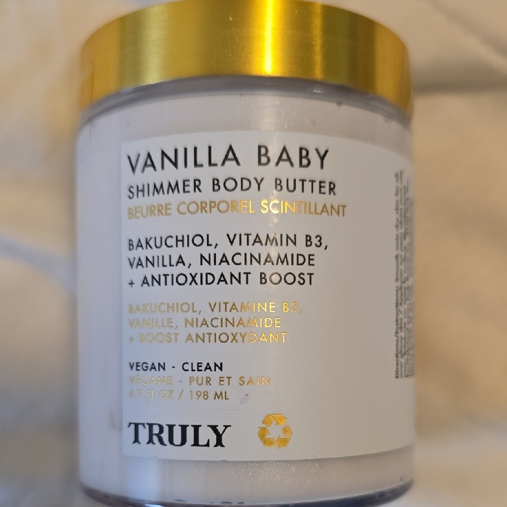 TRULY Vanilla Baby Shimmer Body Butter